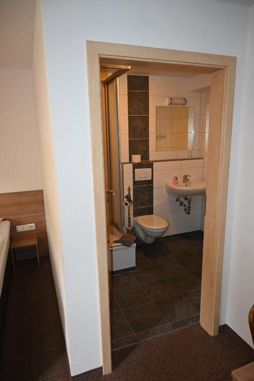 Hotel Restaurant Zum Schwan - Double Or Twin Room