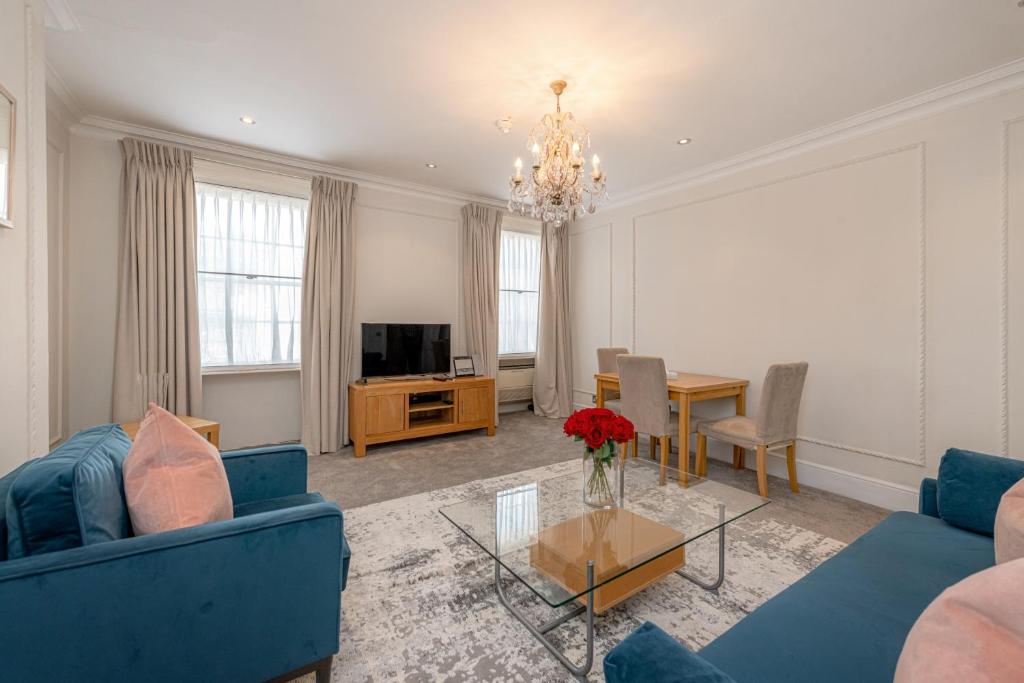 17 Hertford Street - One-Bedroom Apartment