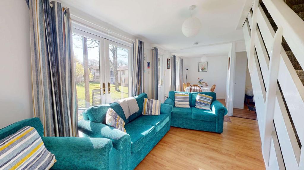 87 Strawberry Hill, Tolroy Manor, Hayle (updated prices 2024)