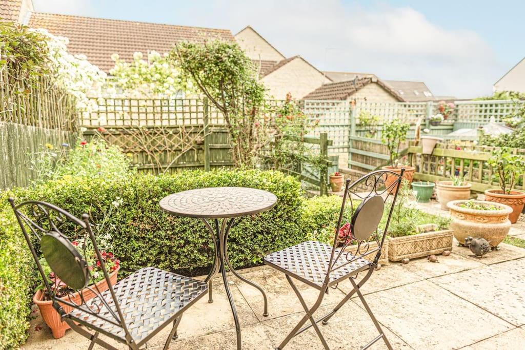 3 Bed House in Nailsworth with Sunny Garden!, Nailsworth Updated 2023