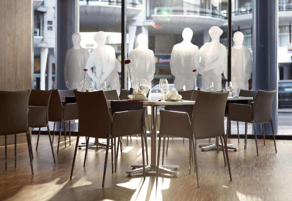 Park Plaza Berlin - Resim 32