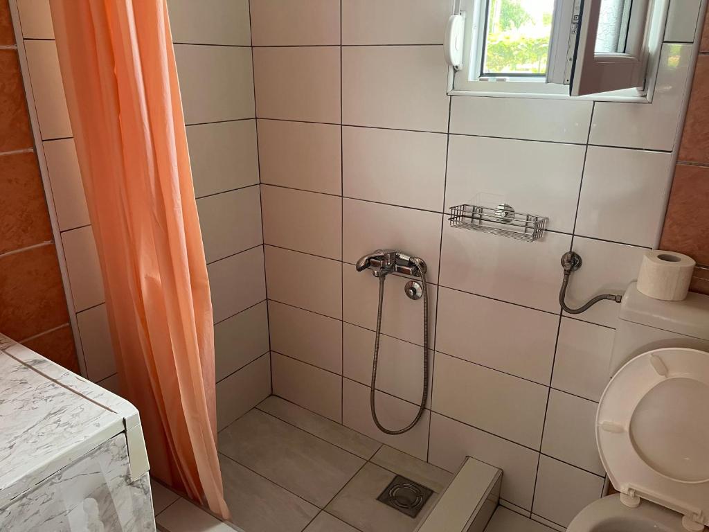 Apartment Helena Airport - 18