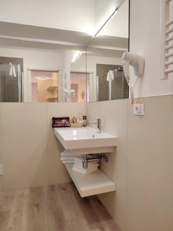 Koupelna v ubytování Hotel Madera