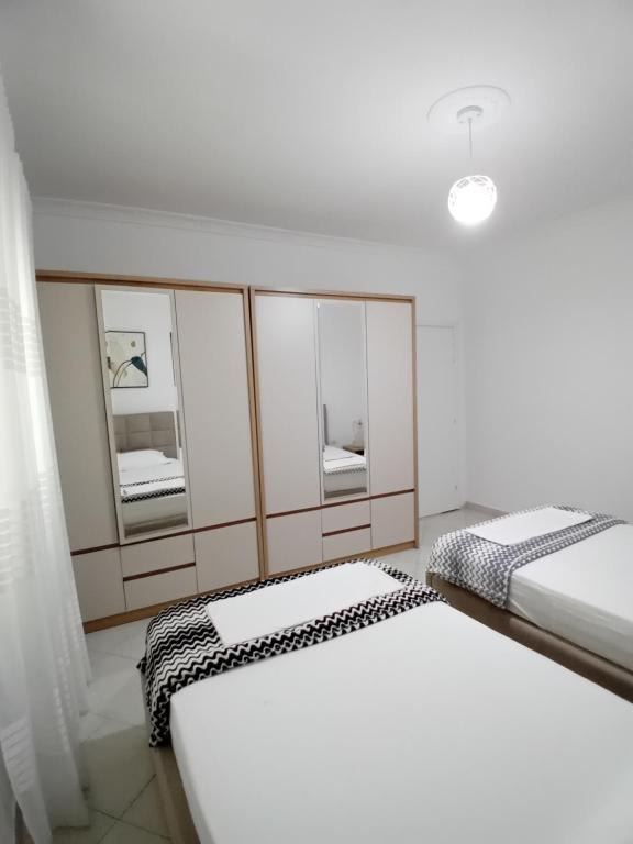 Luxury Appartament Lungomare - Image 9