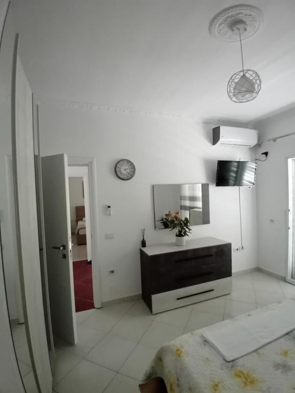 Luxury Appartament Lungomare - Image 8