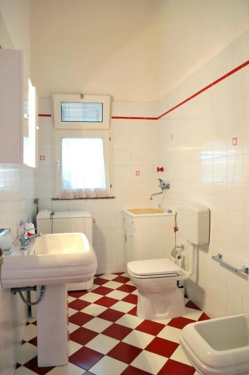Koupelna v ubytování Cala Bernardo Apartment