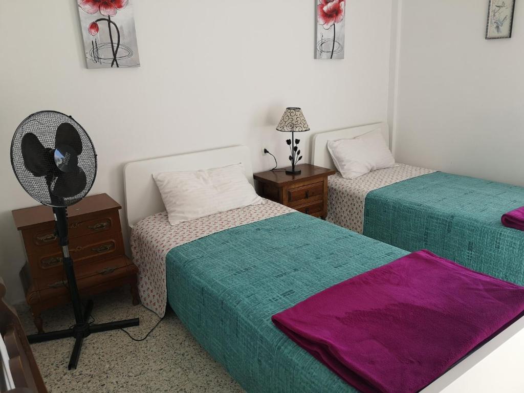 Fotografia z galérie ubytovania Habitación doble en un apartamento en Conil de la Frontera v destinácii Conil de la Frontera