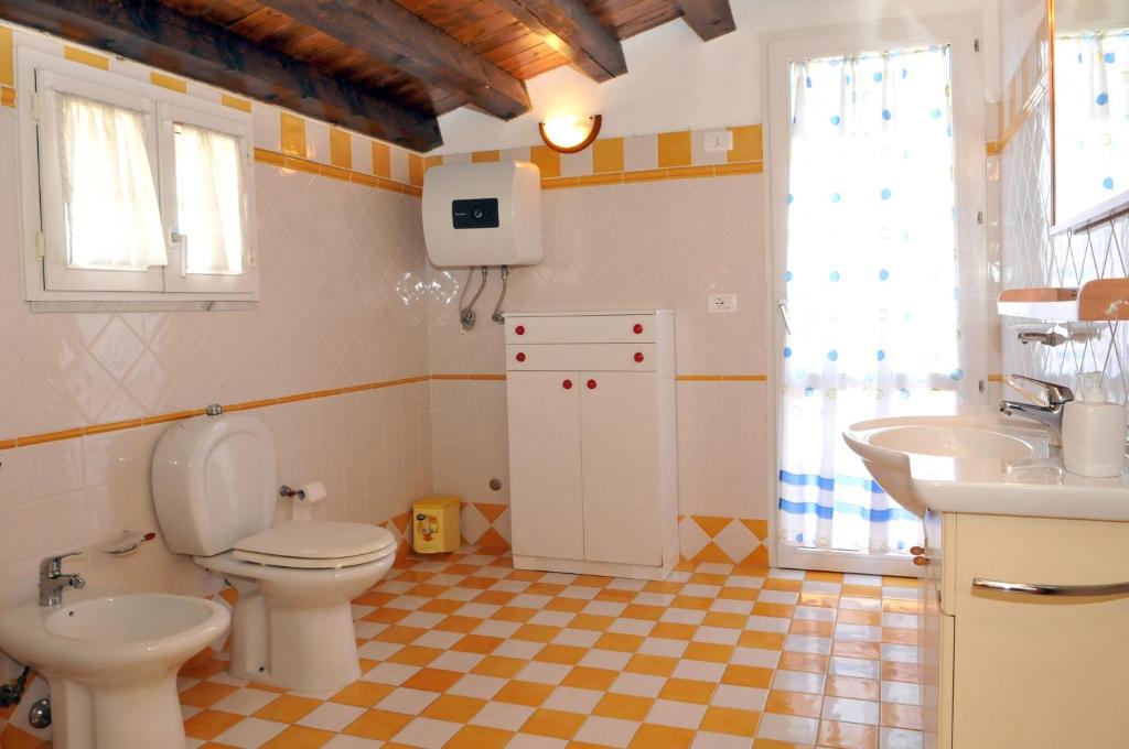 Koupelna v ubytování Cala Bernardo Apartment