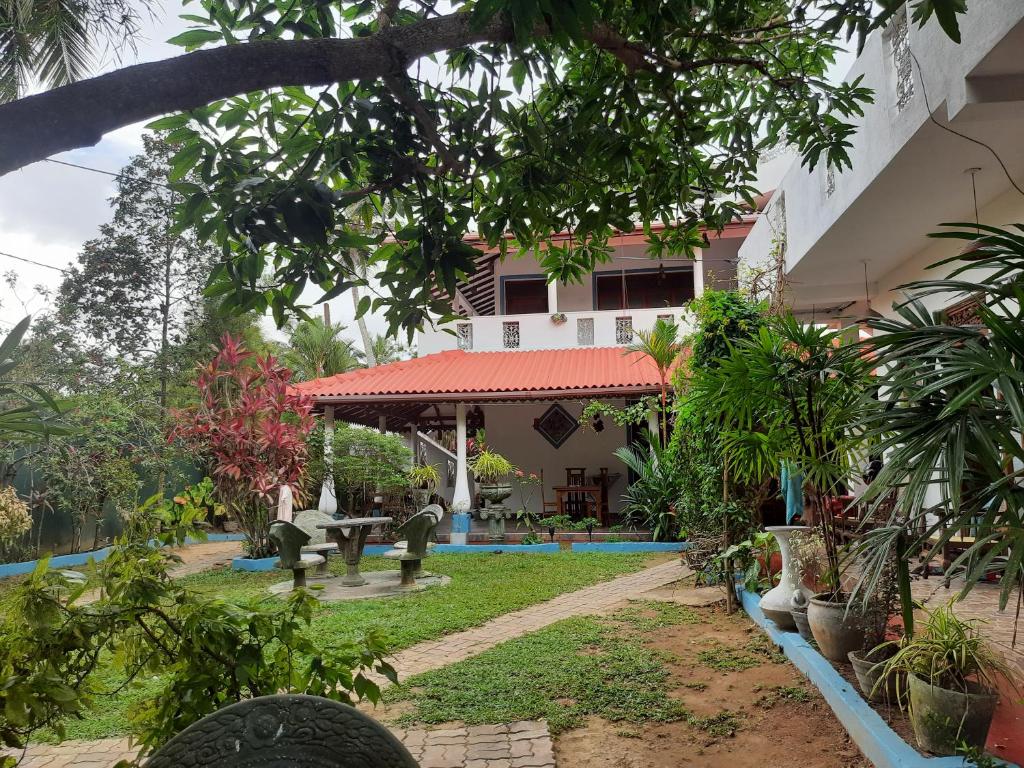 Zahrada ubytování Guest House Basilea