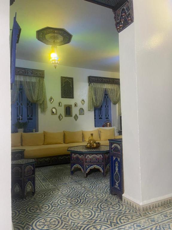 Istumisnurk majutusasutuses Hôtel Al Kalaa