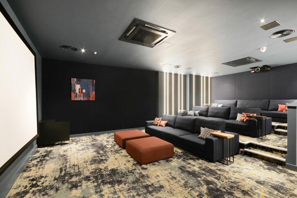 Imagen de la galería de E1 Luxury Apartment, en Londres