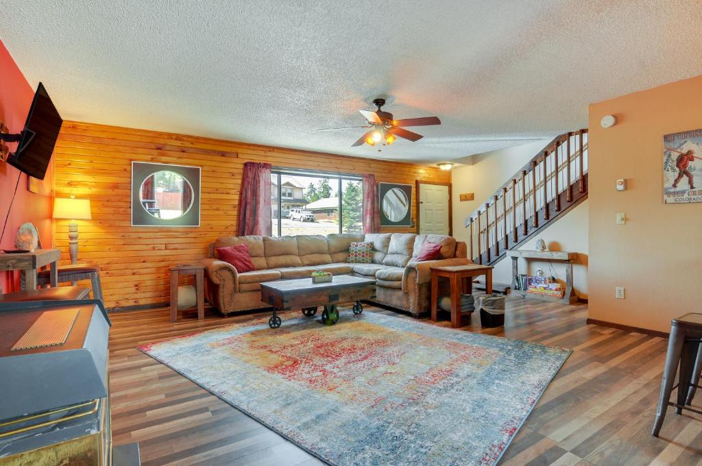 PetFriendly Pagosa Springs Retreat with Patio!, Pagosa Springs