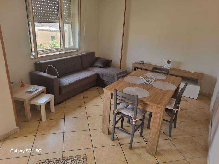 Foto dalla galleria di Nutì holiday hoause a Torre Annunziata