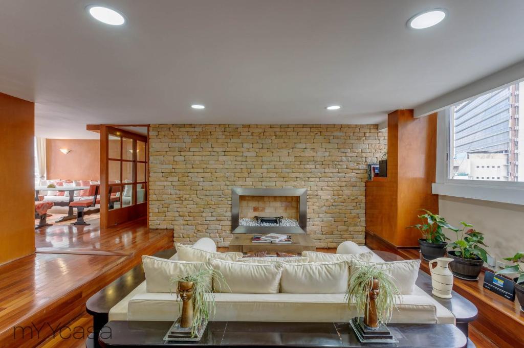 Campos Eliseos - Luxurious PH with Private Jacuzzi Located in Polanco - Departamento