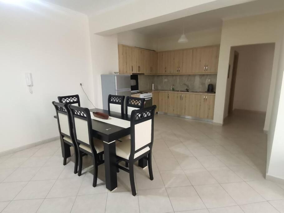 Royal Apartment - Image 4