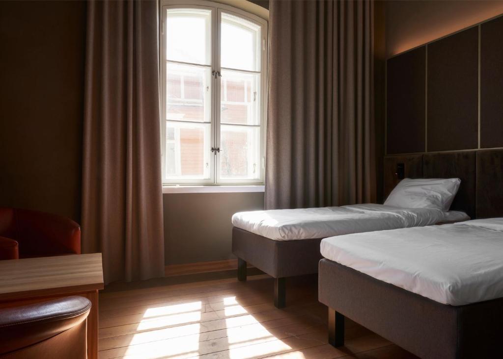 The Torby Hotel - Superior Twin Room (Annex)