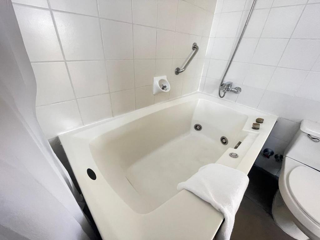 Koupelna v ubytování Gala Hotel