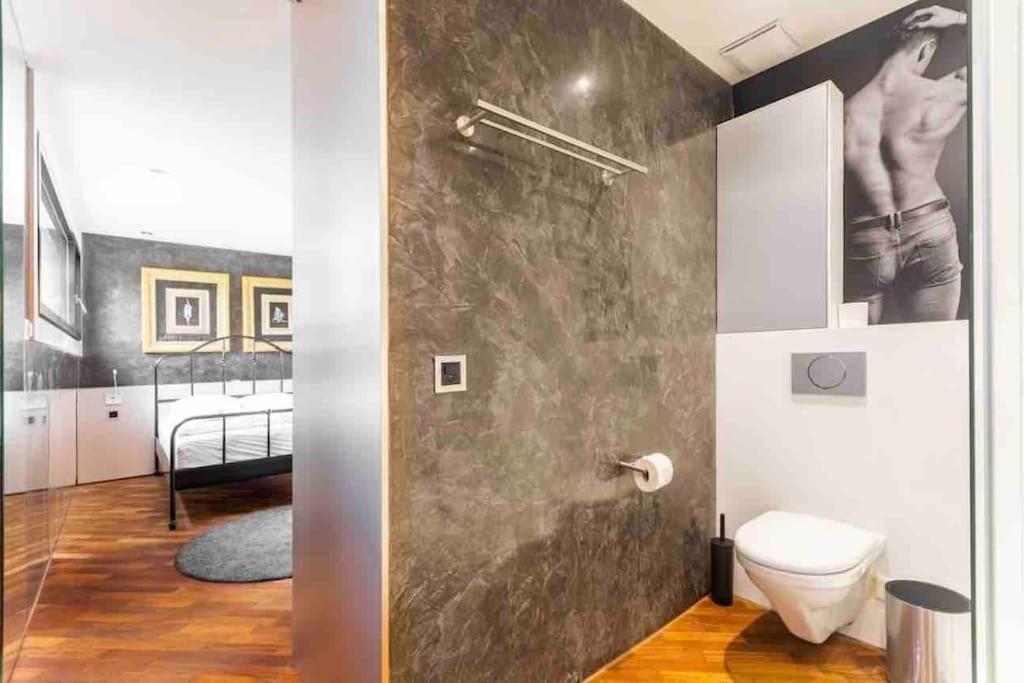 Luxury Villa close to Zürich /View/Sauna/Garden衛浴