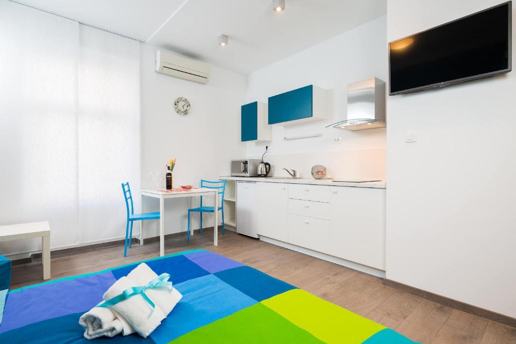 Split Dreams Apartments - 1