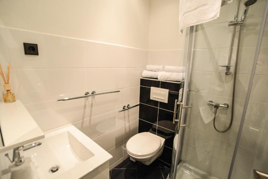 City Center Rooms - 14