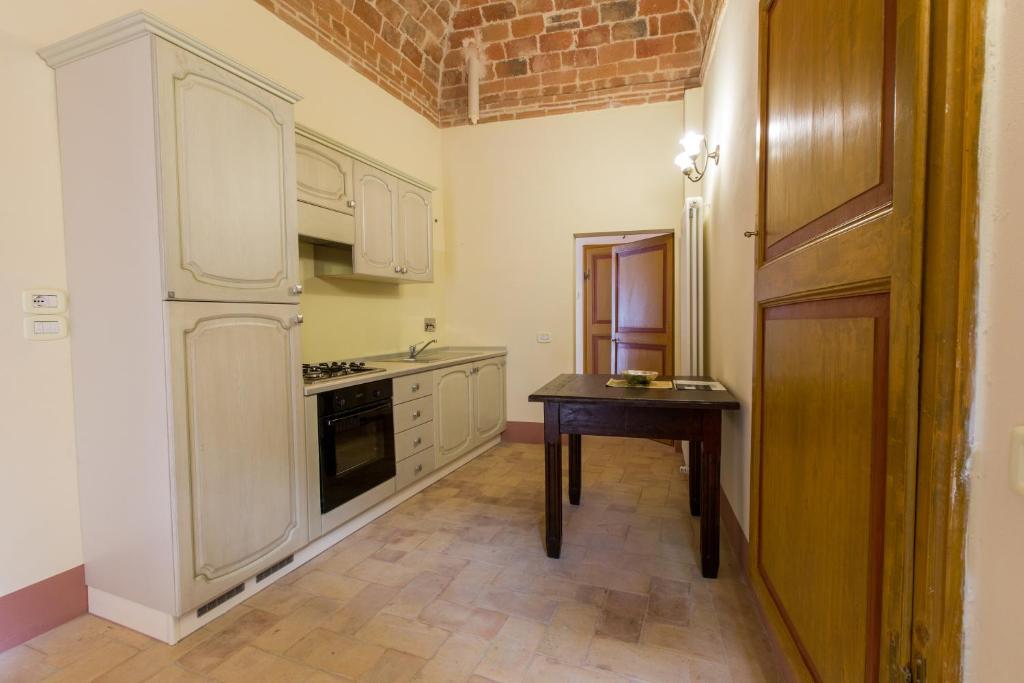 Kuchyň nebo kuchyňský kout v ubytování Borgo Colognola - Dimora Storica