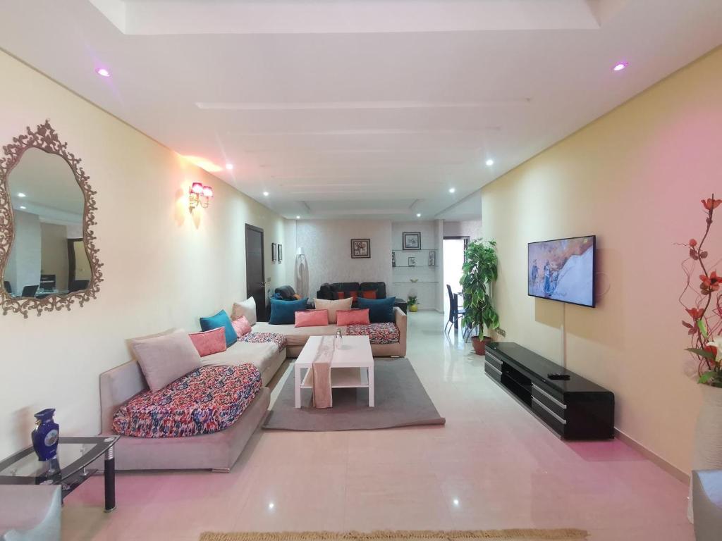 EMILIO FLATS & APARTMENTS, Agadir, Morocco