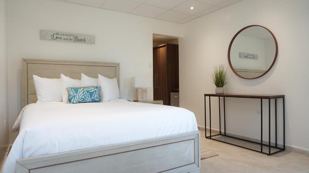 Tres Palmas by La Cambija - Housity