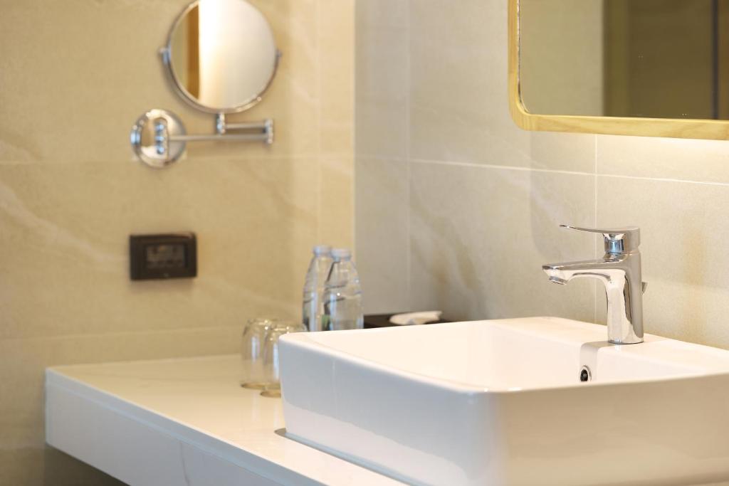 The Signature Hotel Airport - Resim 19