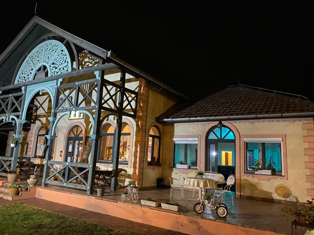 Budova, kde se bed and breakfast nachází