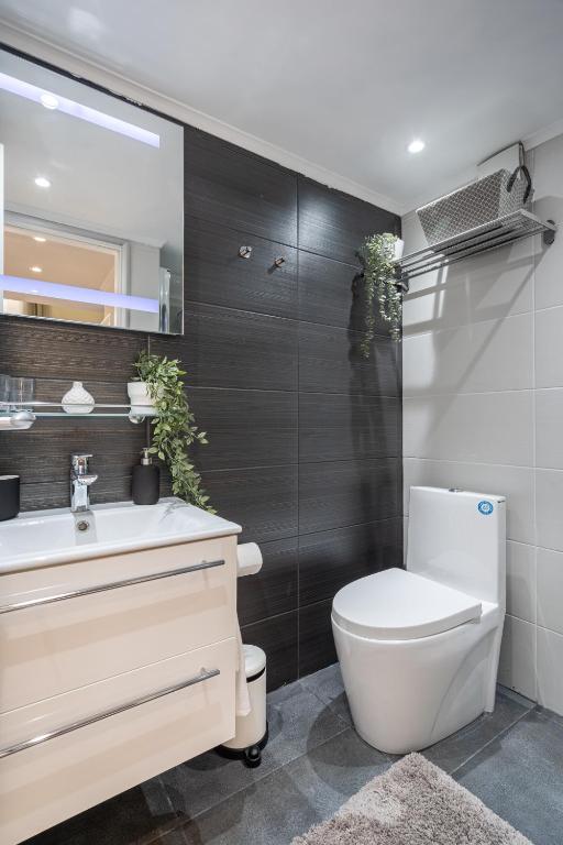 Szent István Apartments - Double Room With Private Bathroom