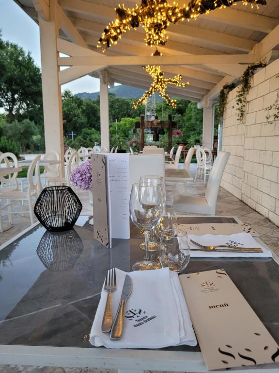 Напитки в Tenuta Santo Stefano Azienda Agrituristica