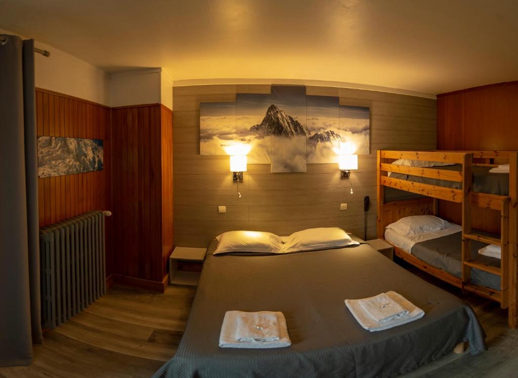 Hotel La Chaumière à 180m du télécabine et de la gare - Driepersoonskamer