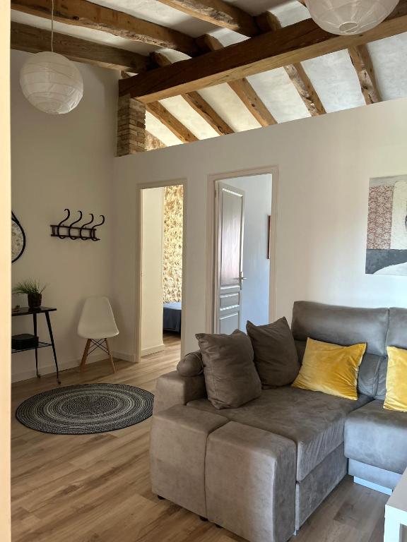 Via ca´ls Avis - Two-Bedroom House
