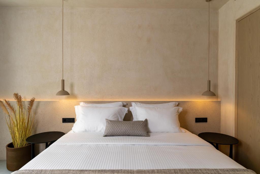 Uma cama ou camas num quarto em On The Square