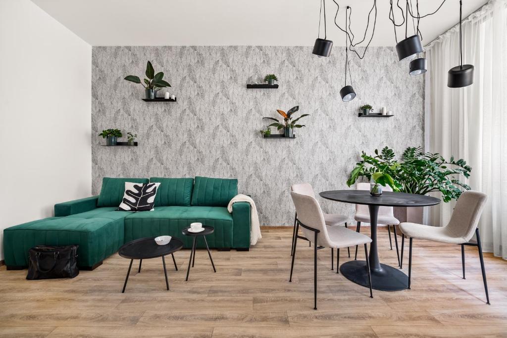 Posezení v ubytování Enjoy Downtown Boutique Apartments #13 by Goodnite cz