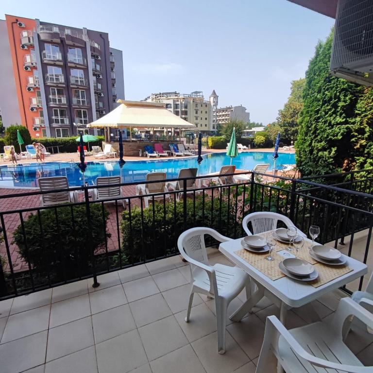 Sunset Beach 3 Apartments, Sunny Beach (updated prices 2024)