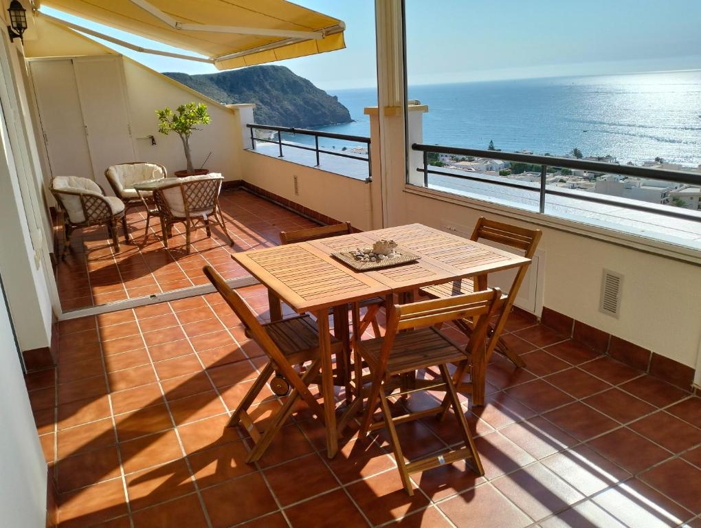 Zdjęcie z galerii obiektu Fabuloso Atico con vistas al mar w mieście Carboneras