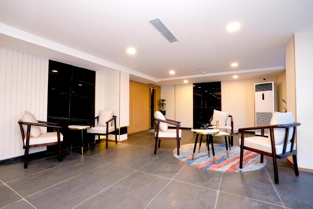 Posezení v ubytování Hotel Limon & Banquet Sector 29, Gurgaon