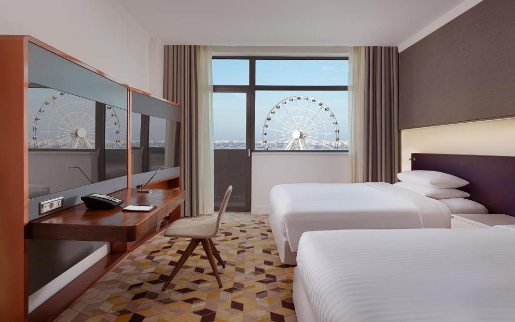 Sheraton Baku Intourist - Gästezimmer Mit 2 Twin/Einzelbett (n), Meerblick