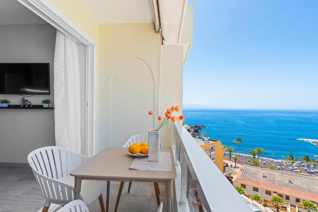 Ocean View Arenas Negras, Newly Renovated - One-Bedroom Apartment