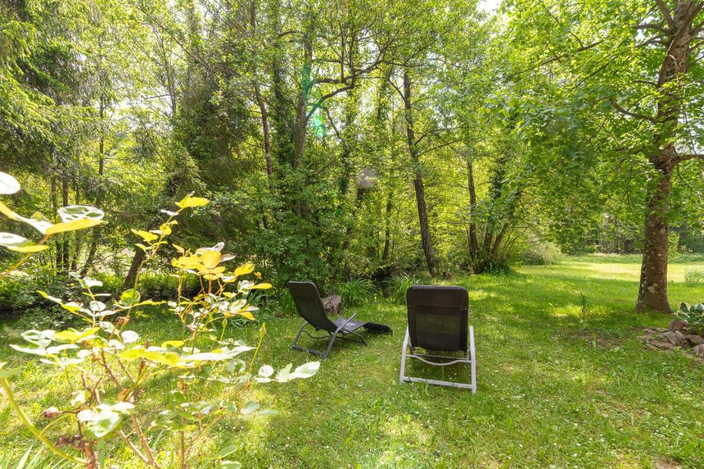 Zahrada ubytování House Mavko Near Lake Cerknica - Happy Rentals