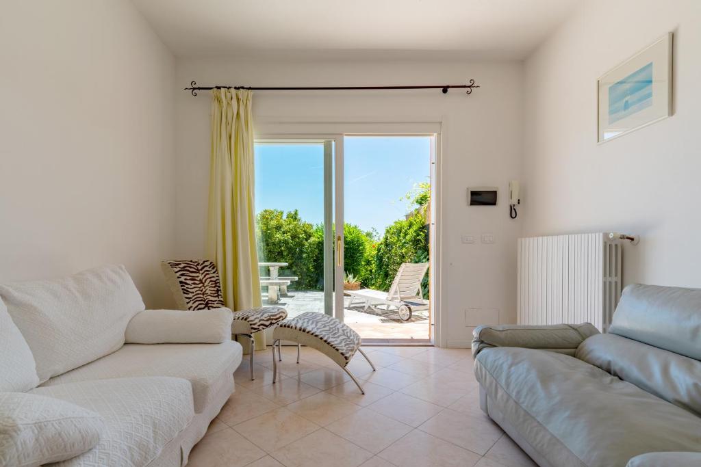 A seating area at Casa Belvedere