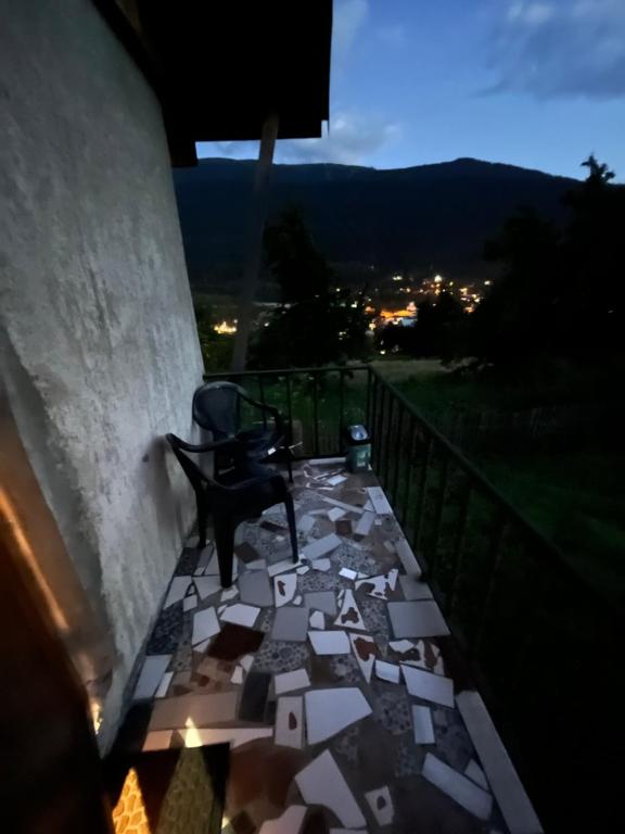 Vista general d'una muntanya o vistes d'una muntanya des de l'hostal o pensió