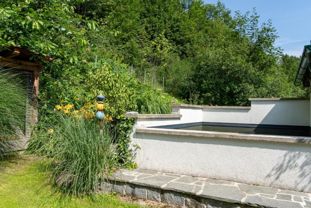 Aed väljaspool majutusasutust NaturparkResort Zu Hause