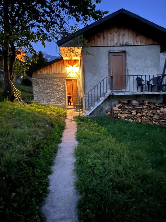 Edifici on està situat l'hostal o pensió
