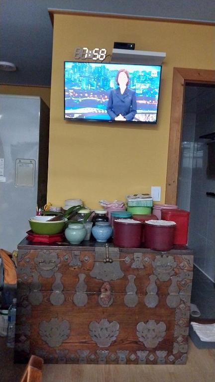TV a/nebo společenská místnost v ubytování White House