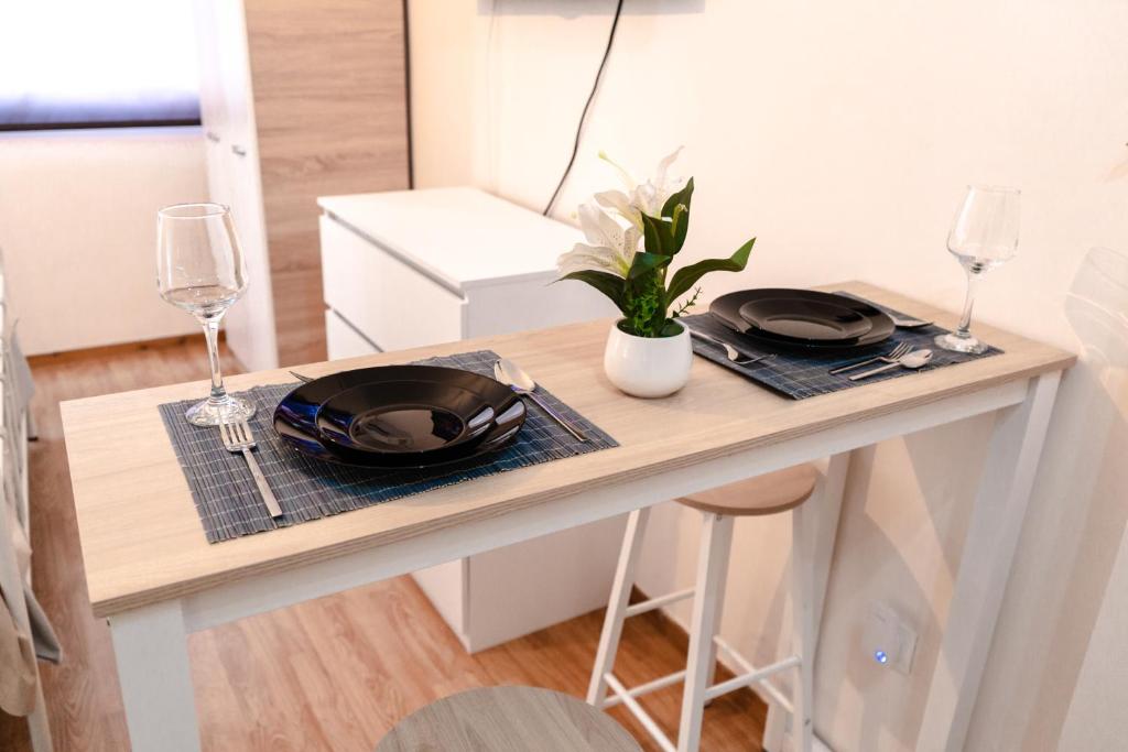 URbAN DELUXE APARTMENTS - 19