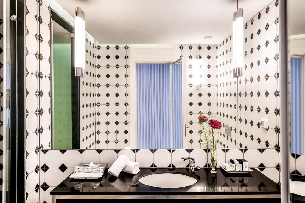 Daniel Herzliya Hotel - Junior Suite Con Balcón Y Vista Al Mar