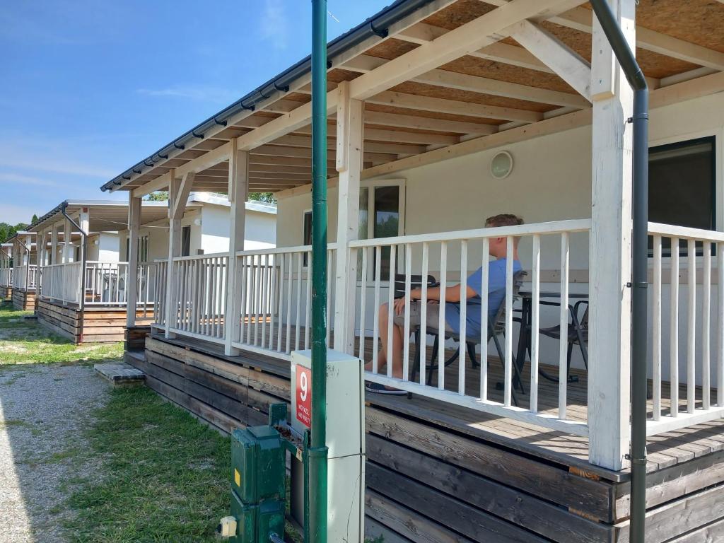 Balkón nebo terasa v ubytování Polzer CAMPING BÜKFÜRDŐ