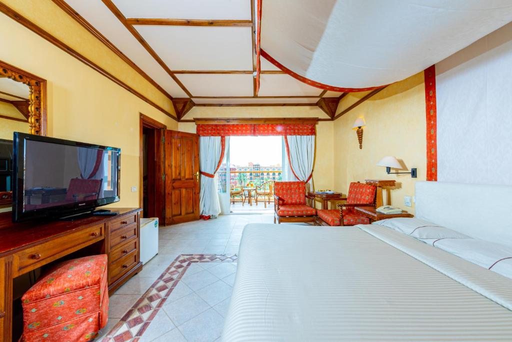 The Grand Resort - 12